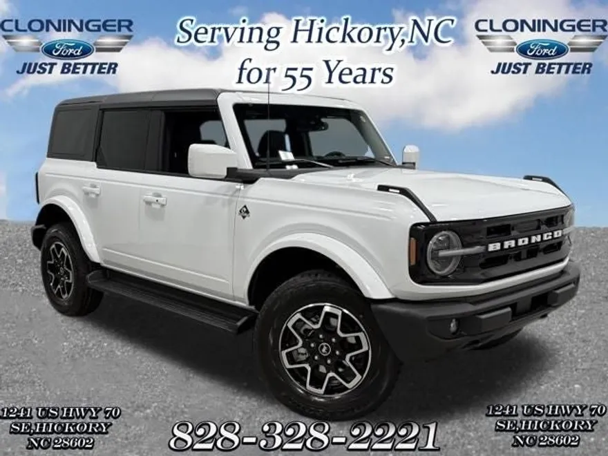2025 Ford Bronco Outer Banks photo 1