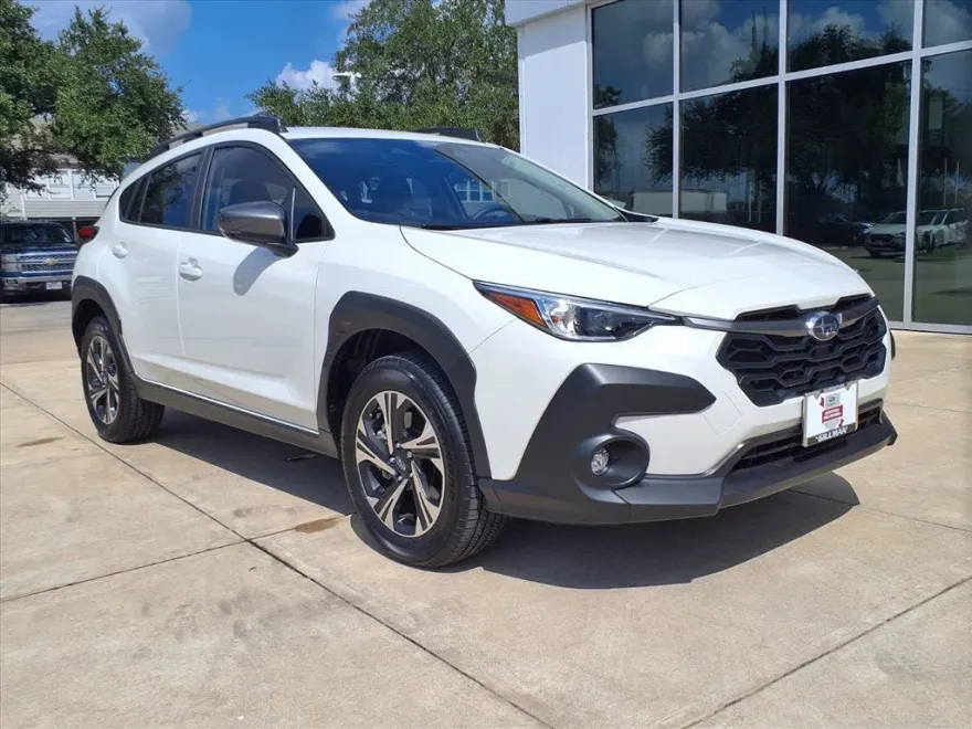 2025 Subaru Crosstrek Premium photo 1