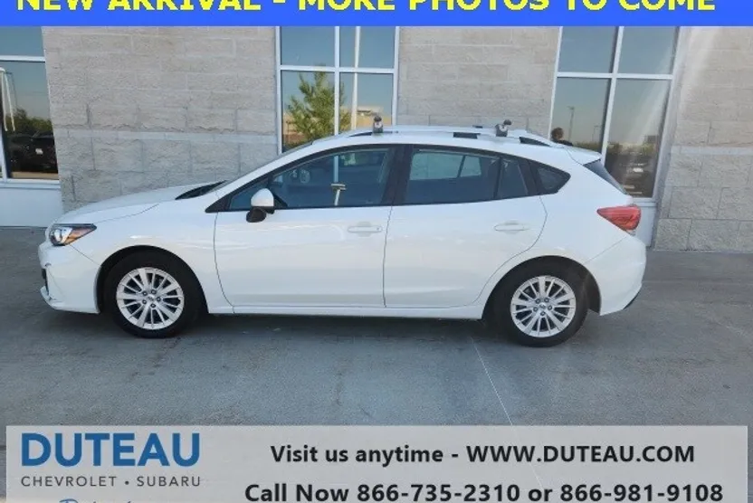 2018 Subaru Impreza Premium photo 1