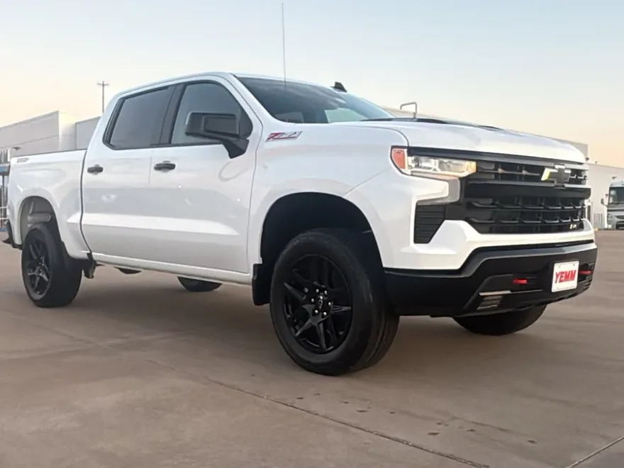 2026 Chevrolet Silverado 1500 LT Trail Boss photo 1