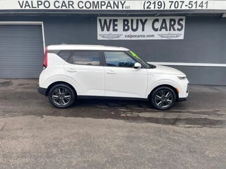 2020 Kia Soul EX photo 1