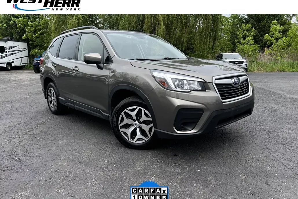 2020 Subaru Forester Premium photo 1