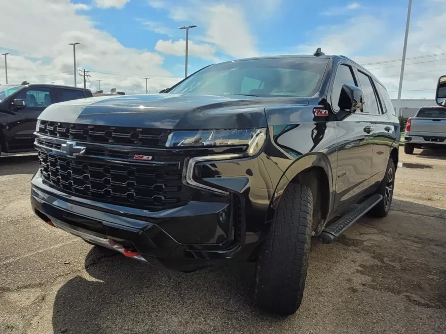 2023 Chevrolet Tahoe Z71 photo 1