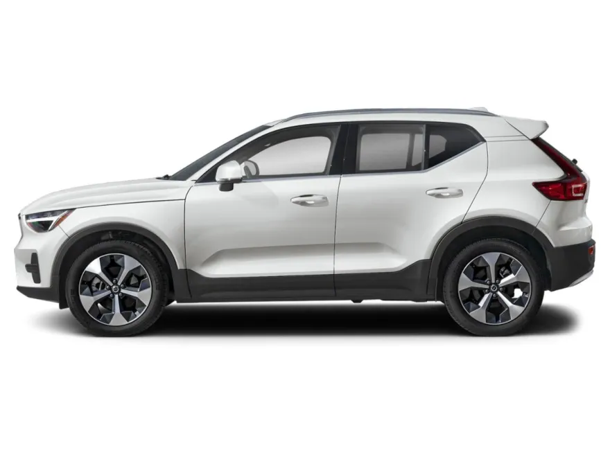 2024 Volvo XC40 AWD Core photo 1
