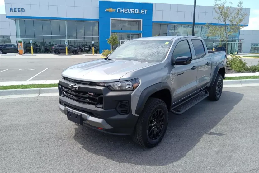 2026 Chevrolet Colorado Trail Boss photo 1