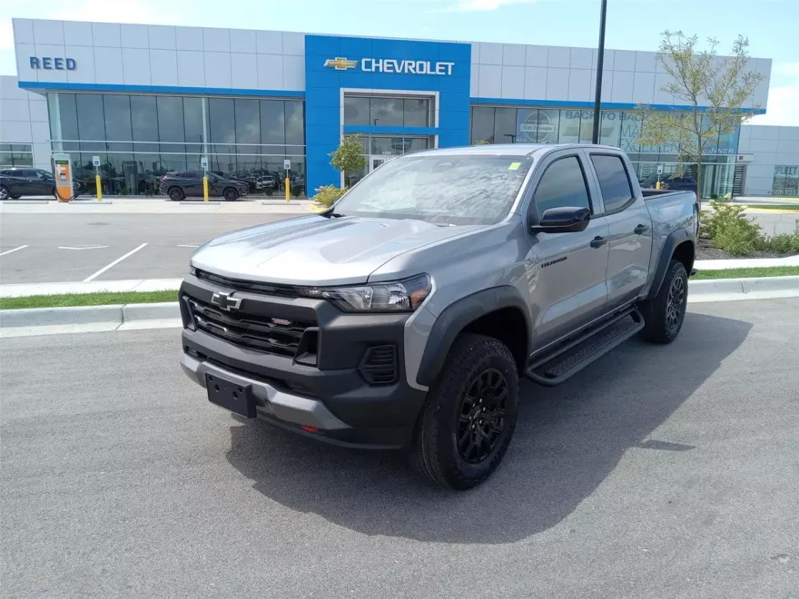 2026 Chevrolet Colorado Trail Boss photo 1