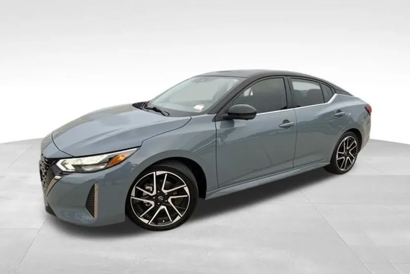 2025 Nissan Sentra SR photo 1