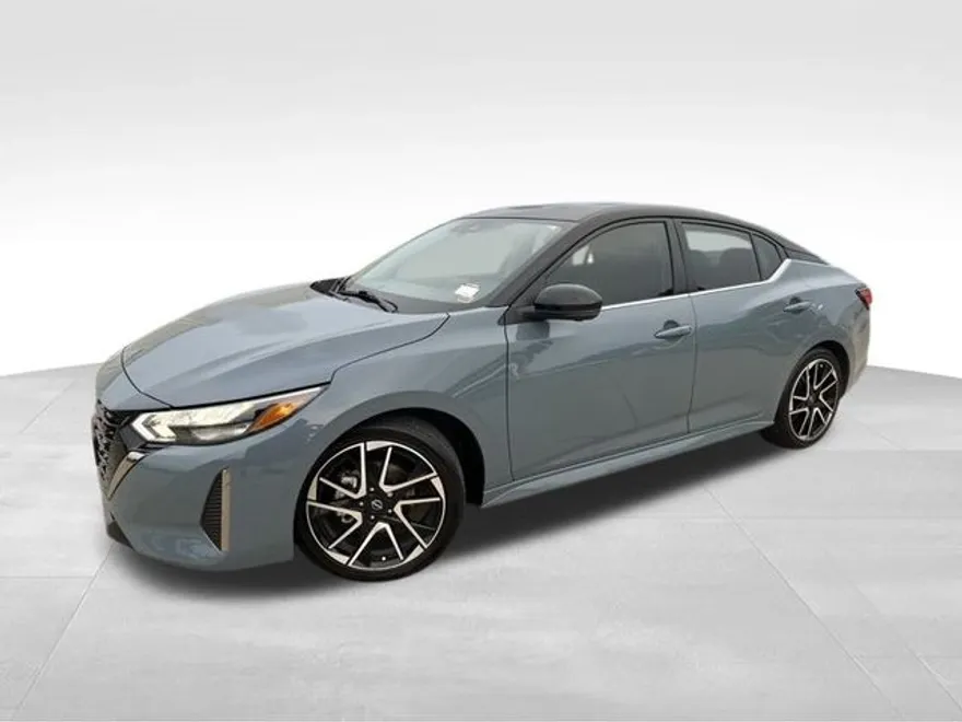 2025 Nissan Sentra SR photo 1