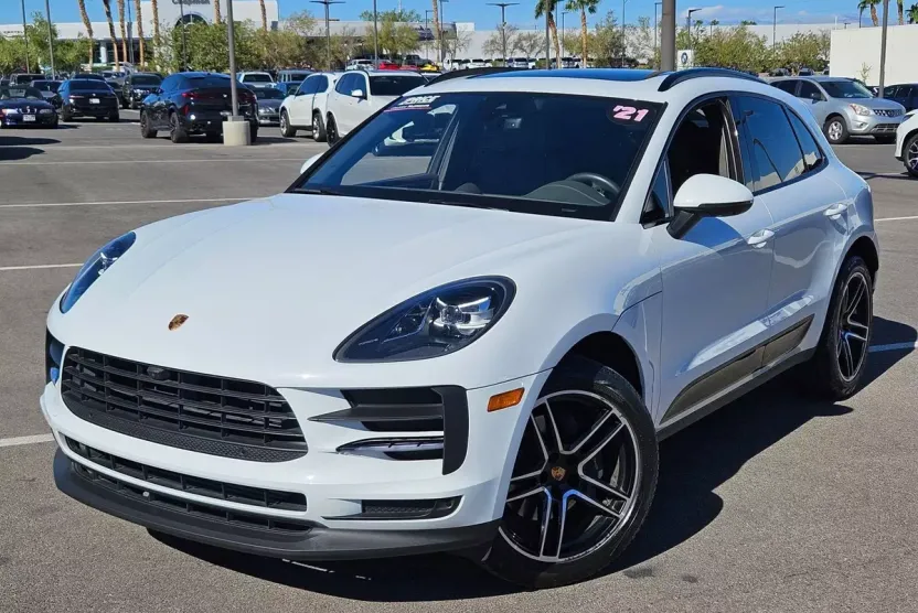 2021 Porsche Macan Base photo 1