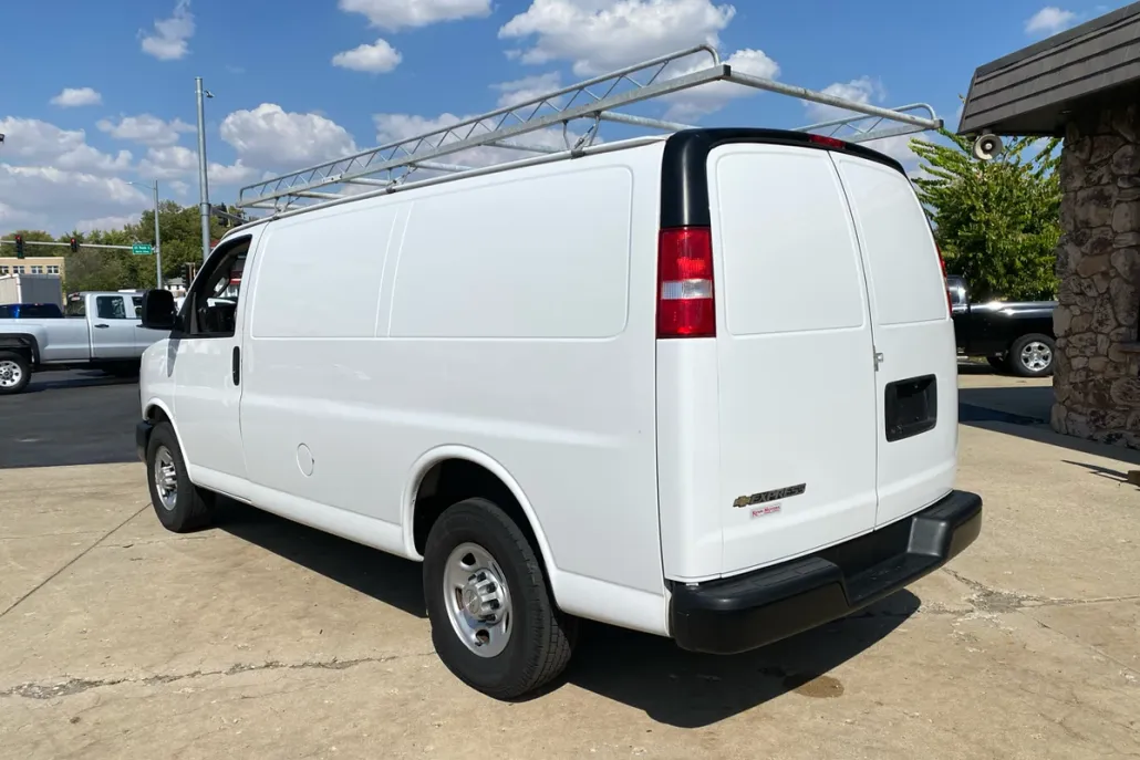 2019 Chevrolet Express Cargo Van 2500 photo 1