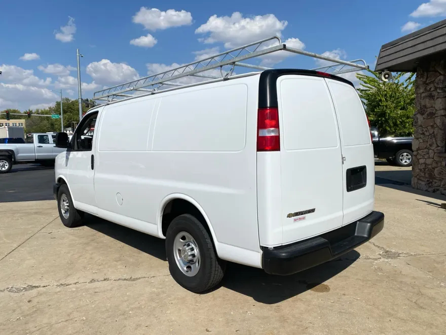 2019 Chevrolet Express Cargo Van 2500 photo 1