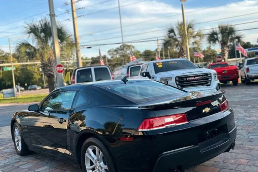 2015 Chevrolet Camaro Coupe photo 1
