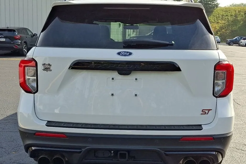 2020 Ford Explorer ST photo 1