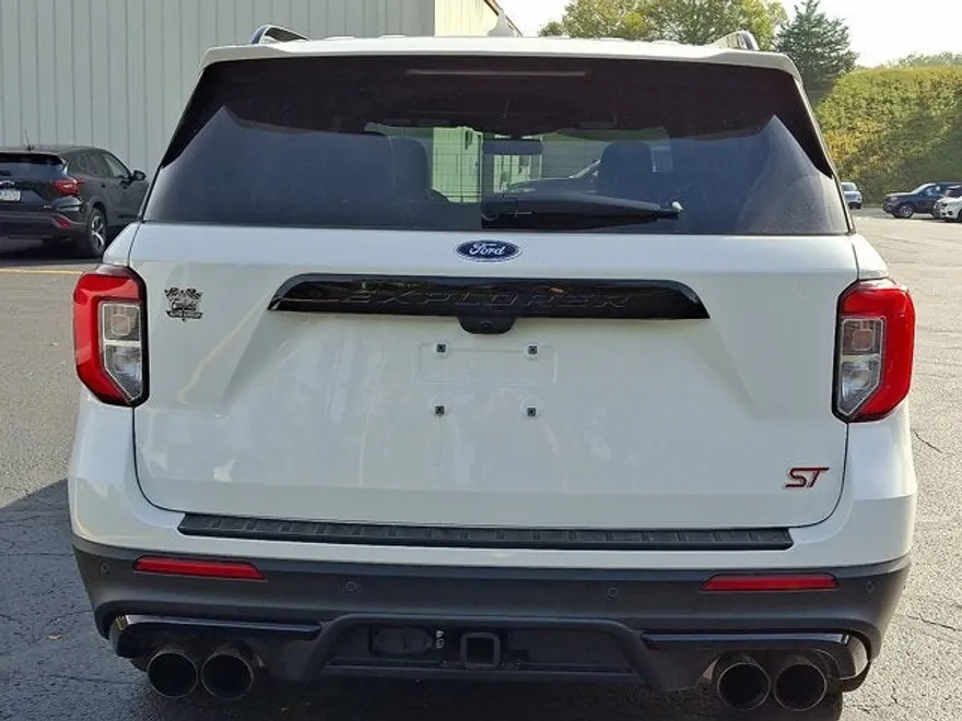 2020 Ford Explorer ST photo 1