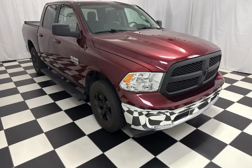 2021 Ram 1500 Classic SLT photo 1