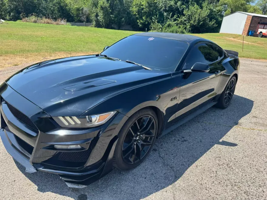 2015 Ford Mustang GT Premium photo 1