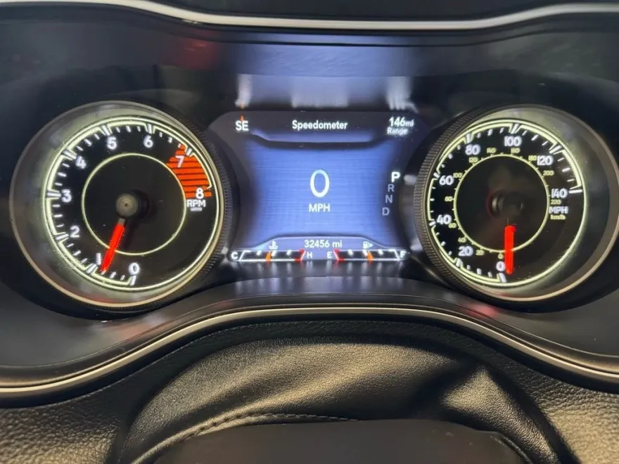 2022 Jeep Cherokee Trailhawk photo 11