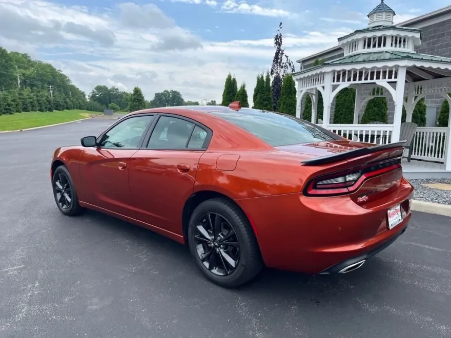 2022 Dodge Charger SXT photo 1