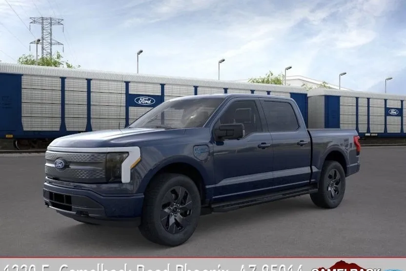 2025 Ford F-150 Lightning photo 1