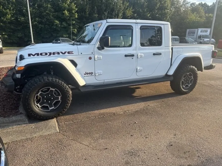 2023 Jeep Gladiator Mojave photo 1