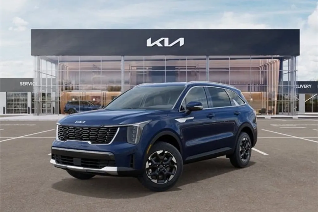 2025 Kia Sorento S photo 1