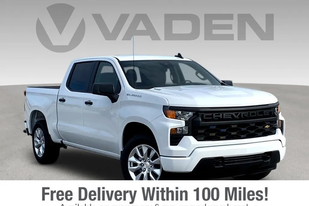 2024 Chevrolet Silverado 1500 Custom photo 1