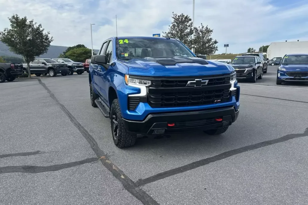 2024 Chevrolet Silverado 1500 LT Trail Boss photo 1