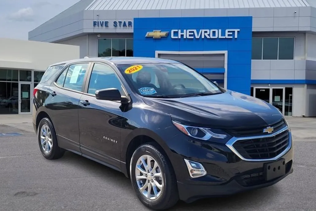 2021 Chevrolet Equinox LS photo 1