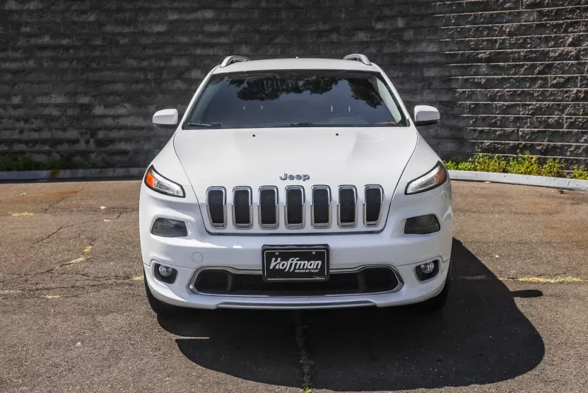 2018 Jeep Cherokee Overland photo 1