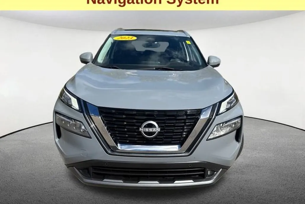 2023 Nissan Rogue SL photo 1