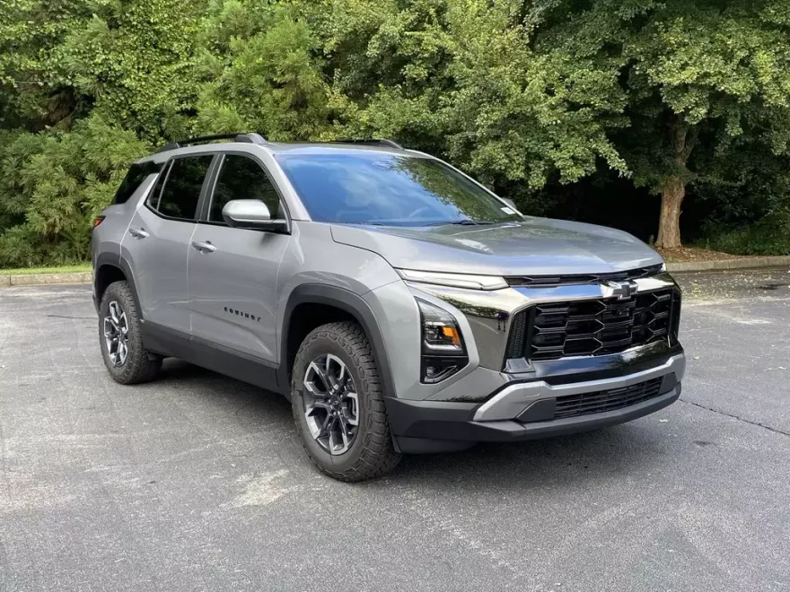 2025 Chevrolet Equinox ACTIV photo 1