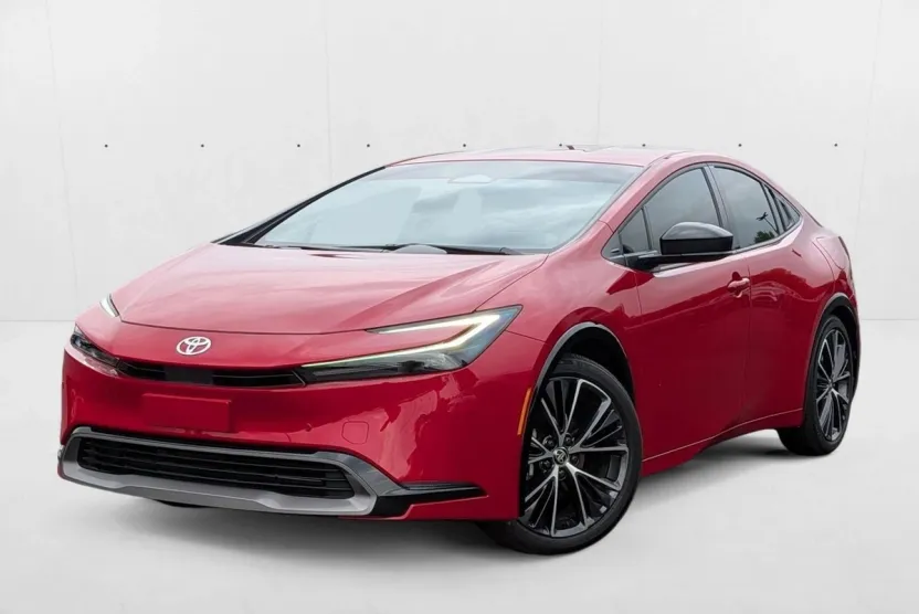 2024 Toyota Prius XLE photo 1