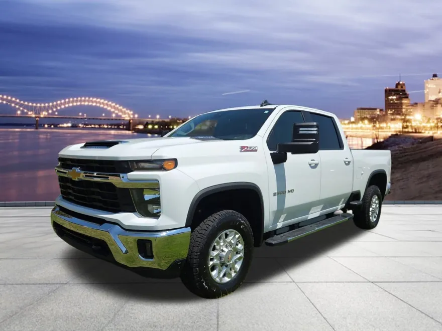 2024 Chevrolet Silverado 2500HD LT photo 1