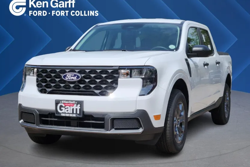2025 Ford Maverick XLT photo 1