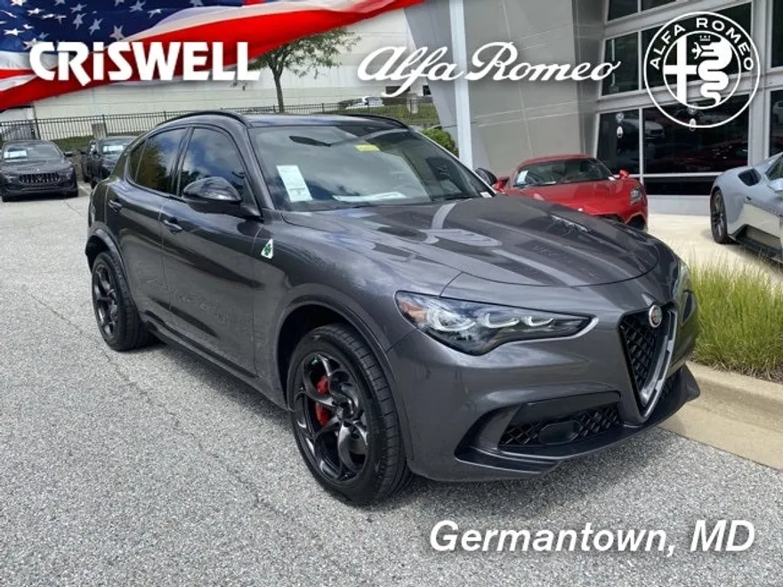 2024 Alfa Romeo Stelvio Quadrifoglio photo 1