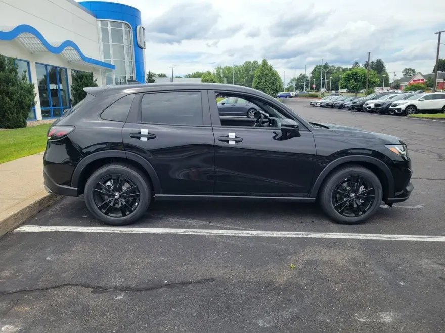 2026 Honda HR-V Sport photo 1