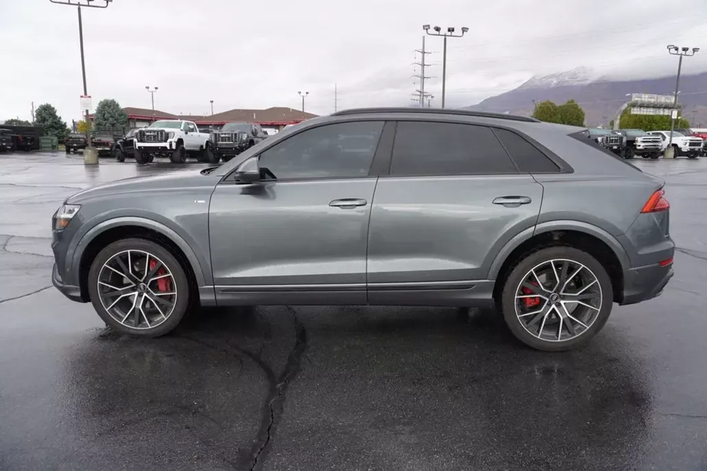 2020 Audi Q8 line Premium Plus photo 1