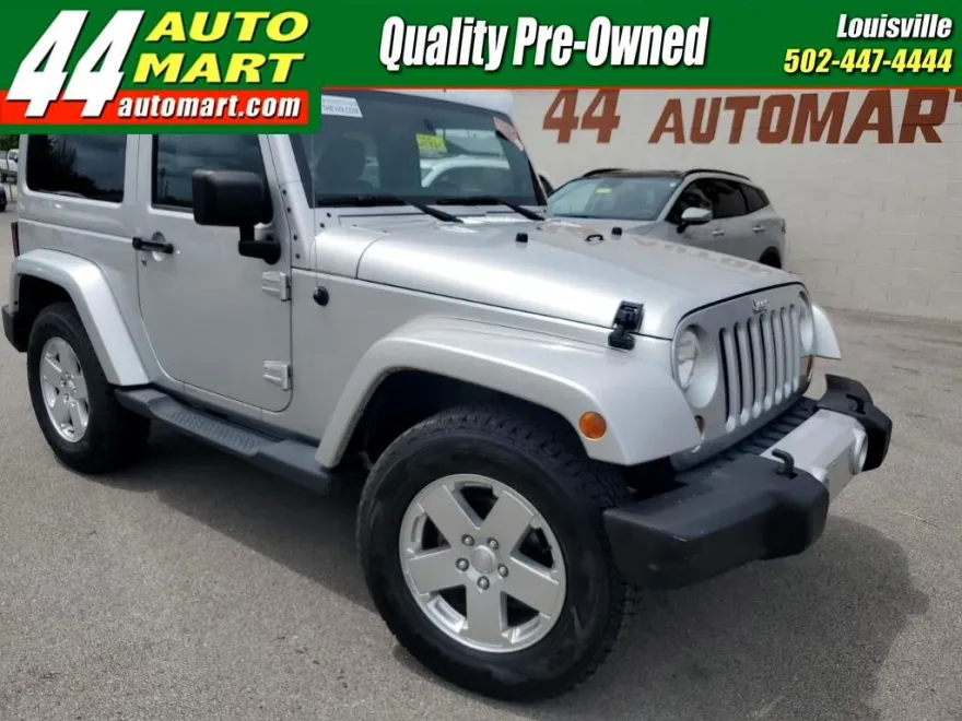 2012 Jeep Wrangler Sahara photo 1