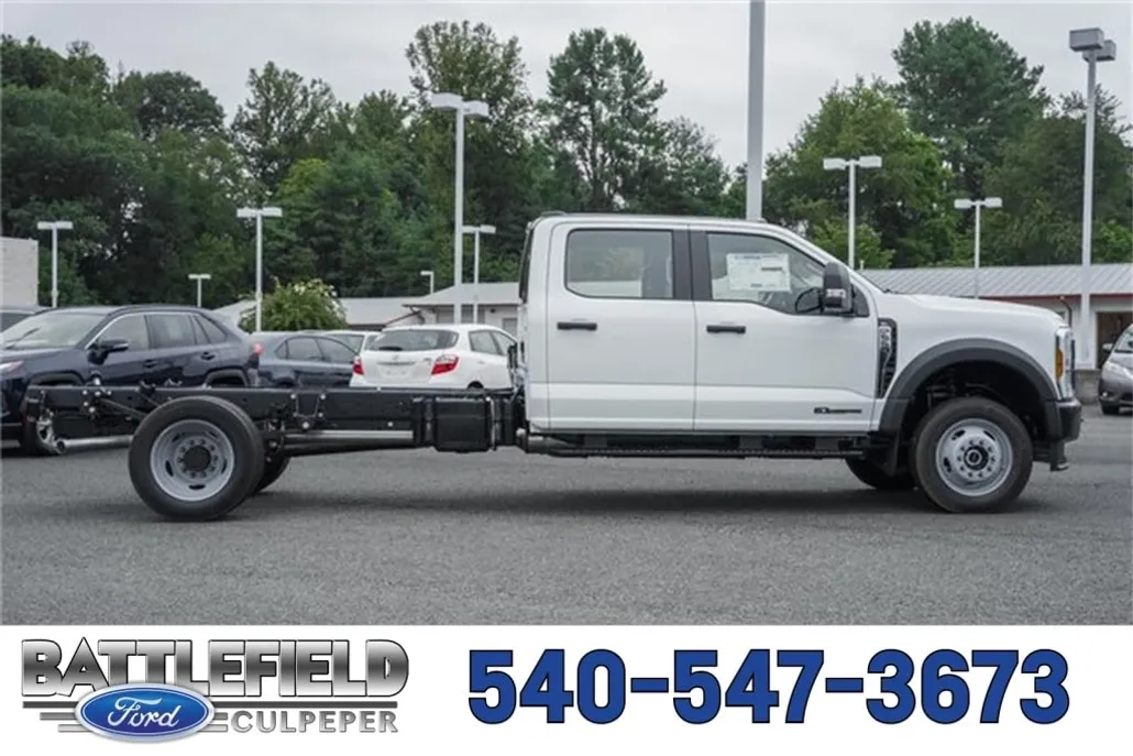 2025 Ford F-550 XL photo 1