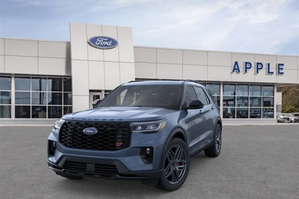 2025 Ford Explorer ST photo 1