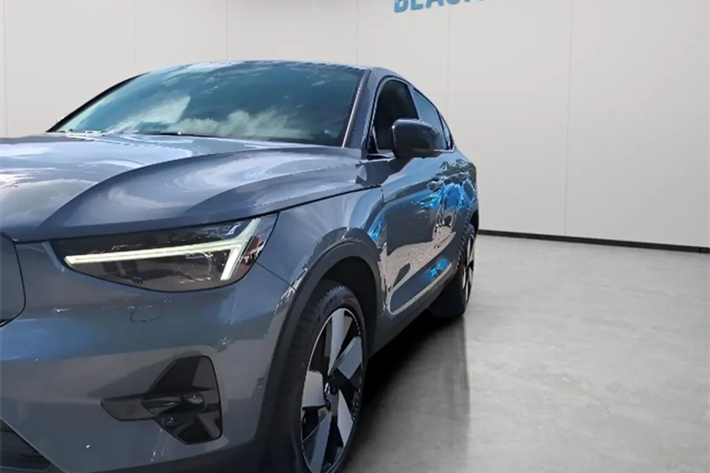 2023 Volvo C40 Recharge Ultimate photo 1