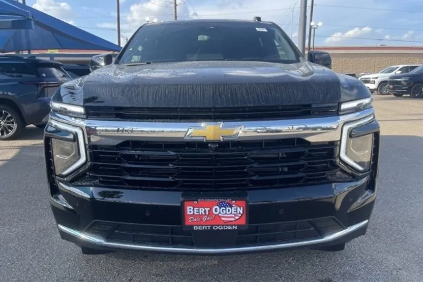 2025 Chevrolet Tahoe LS photo 1
