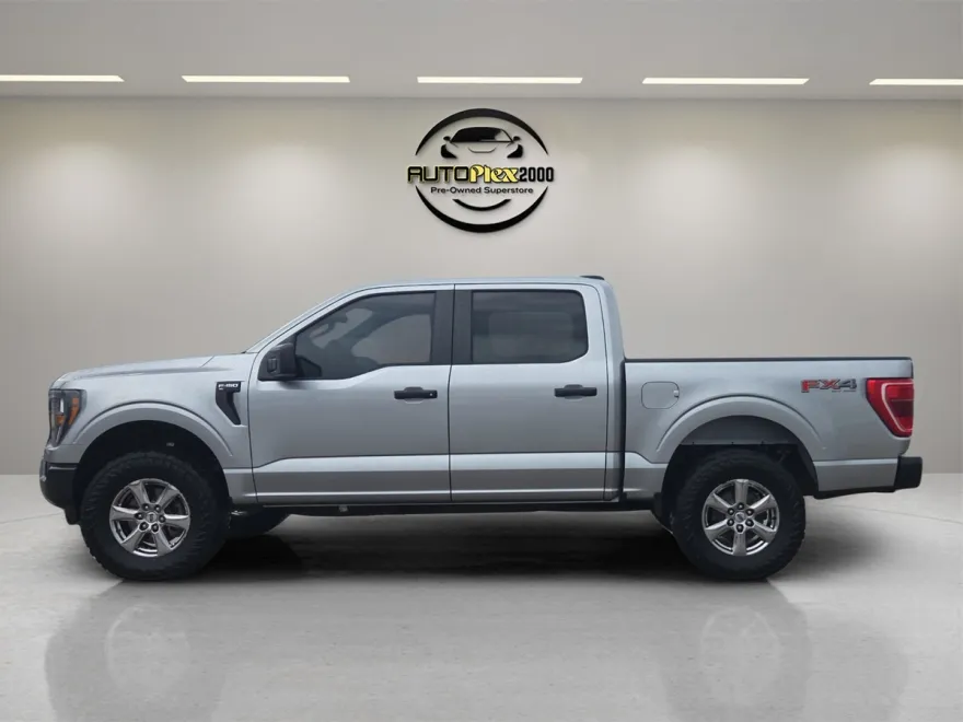 2023 Ford F-150 XL photo 1