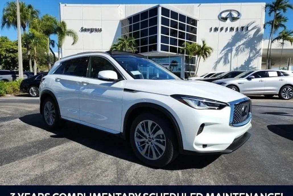 2025 Infiniti QX50 Luxe photo 1