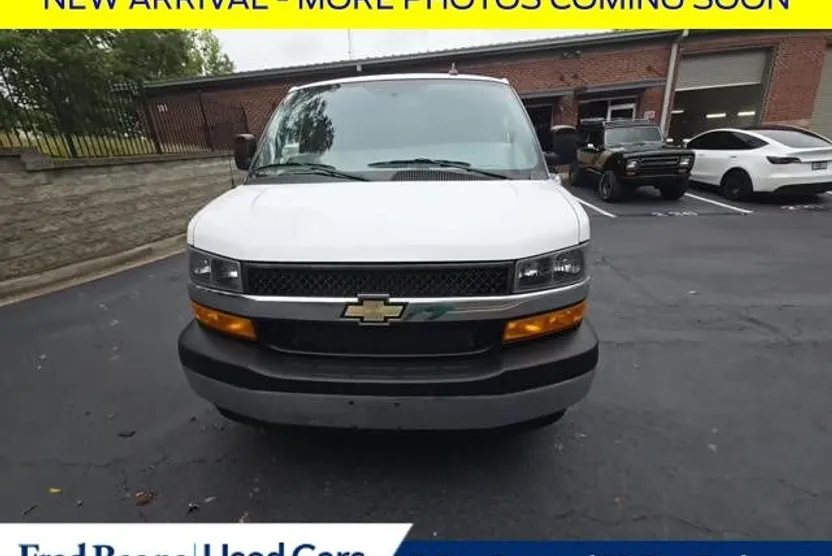 2023 Chevrolet Express 2500 Work Van Cargo photo 1