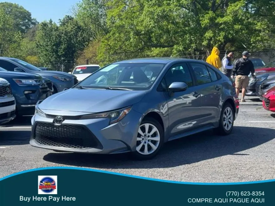 2021 Toyota Corolla LE photo 1