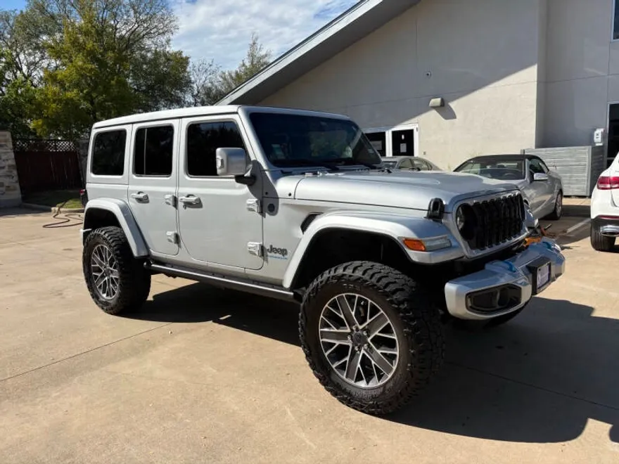 2024 Jeep Wrangler High Altitude 4xe photo 1