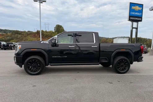 2022 Gmc Sierra HD Denali photo 2