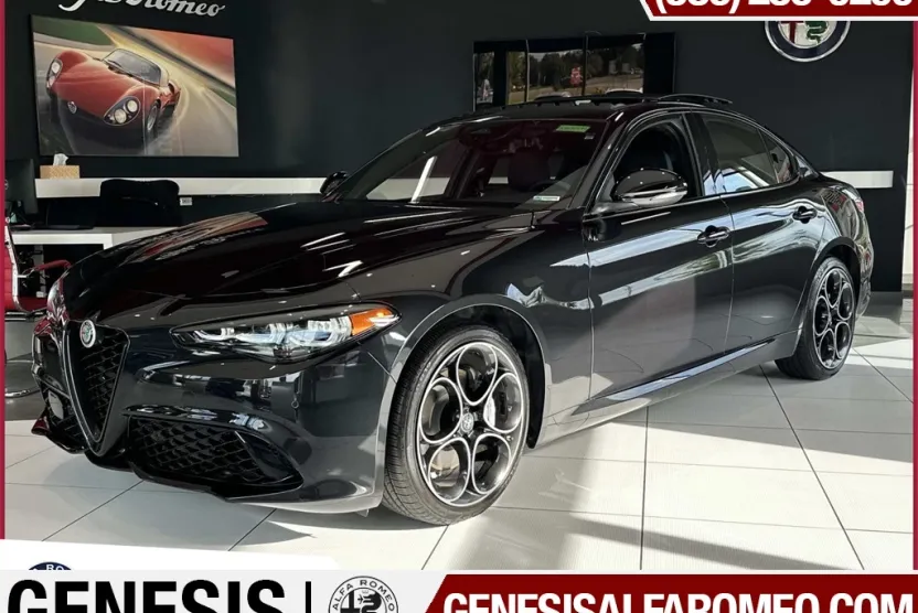2025 Alfa Romeo Giulia Base photo 1