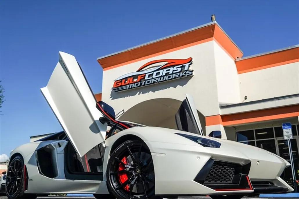 2016 Lamborghini Aventador LP 700-4 photo 1